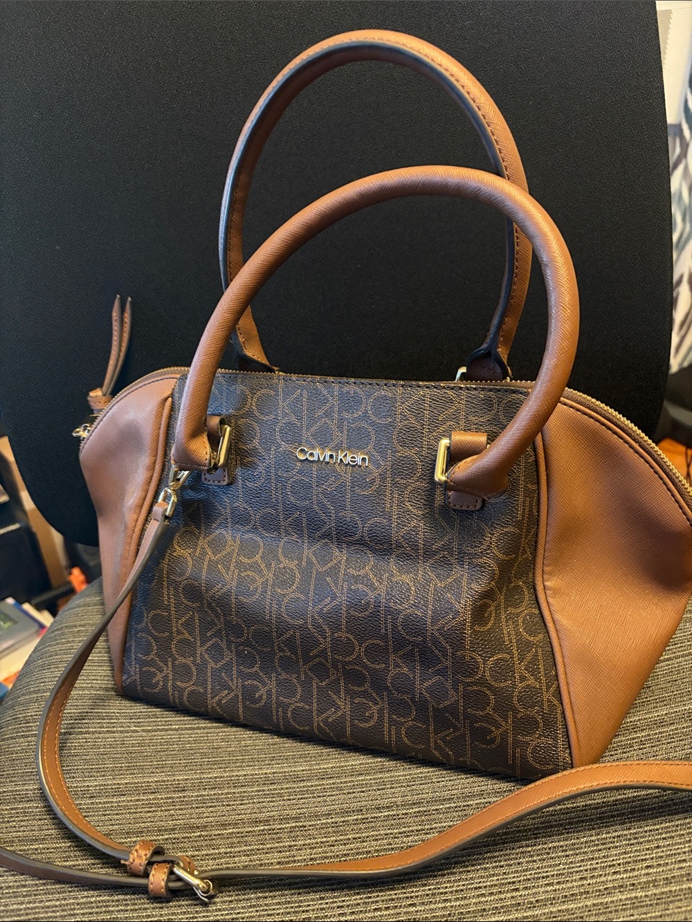 Calvin Klein Brown Dome Satchel. 8 in tall 12 in wide. Short handle is 6 in tall